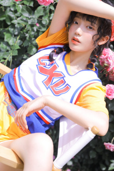 打女佣的屁屁